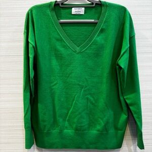 Old Navy Vibrant Kelly Green V-Neck Sweater size Medium